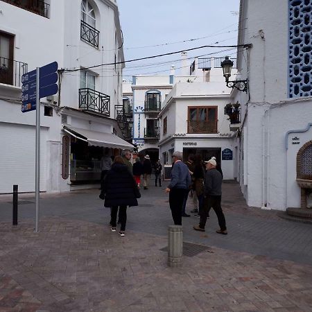 Calle Antonio Millon Нерха Экстерьер фото